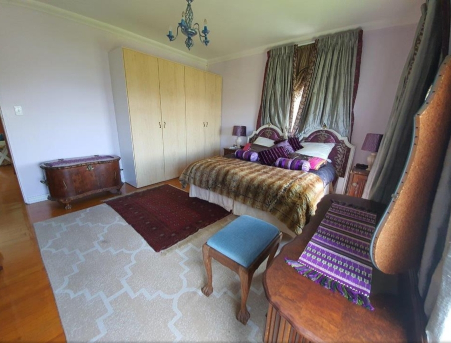 5 Bedroom Property for Sale in Old Place Western Cape
